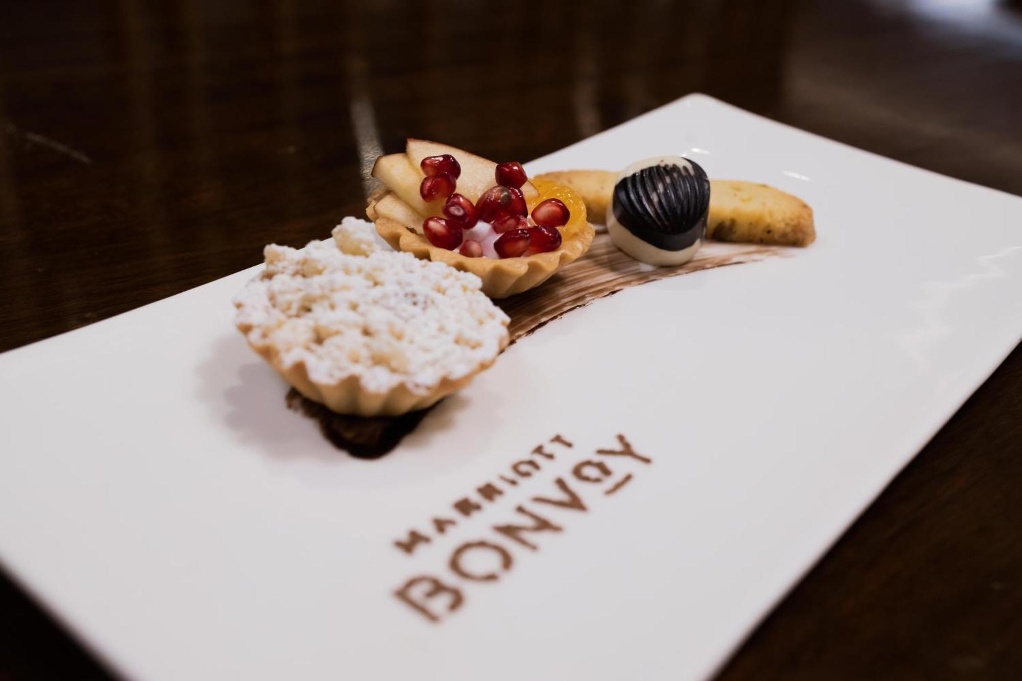 Four Points By Sheraton Ahmedabad Ngoại thất bức ảnh