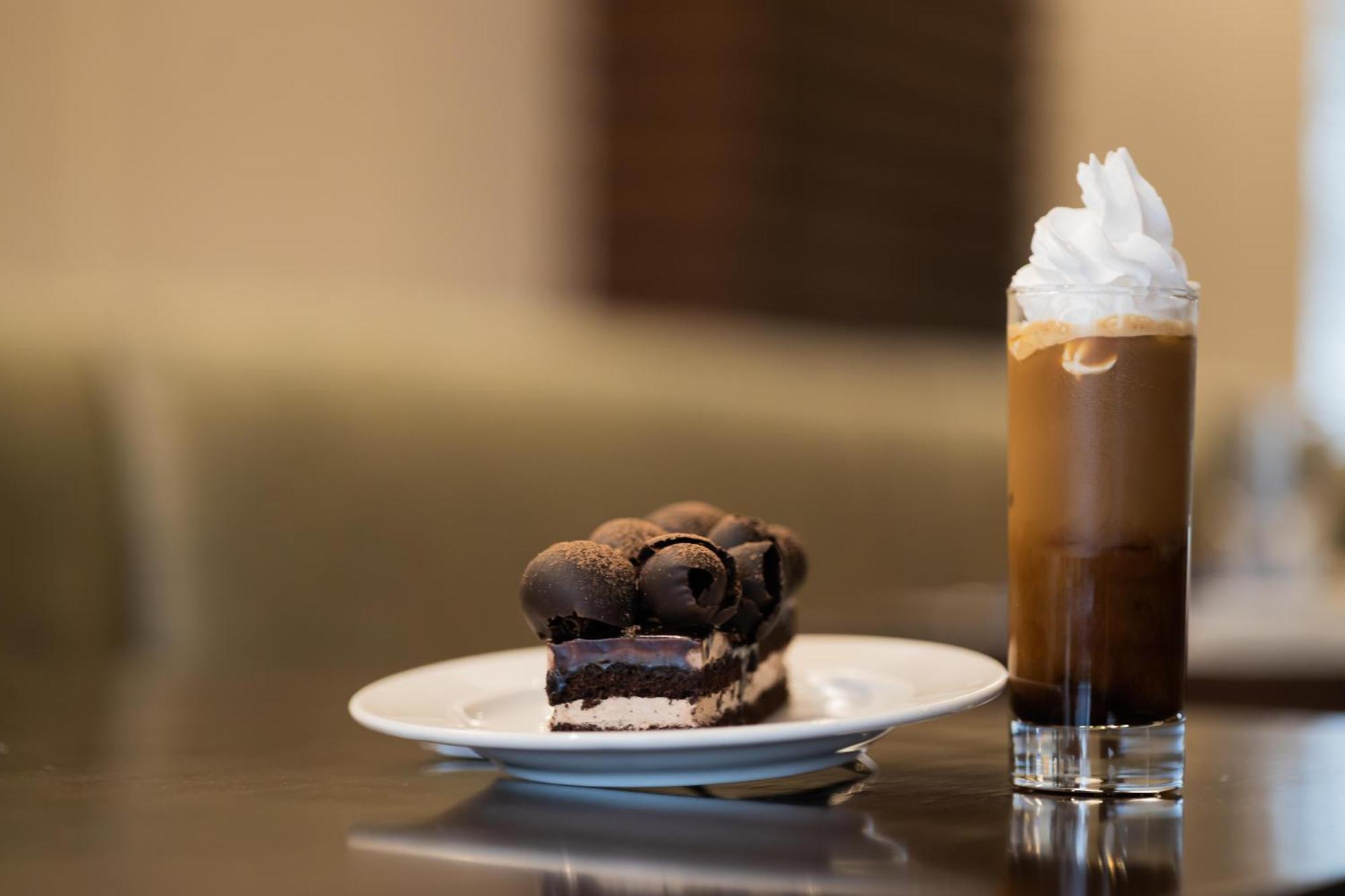 Four Points By Sheraton Ahmedabad Ngoại thất bức ảnh