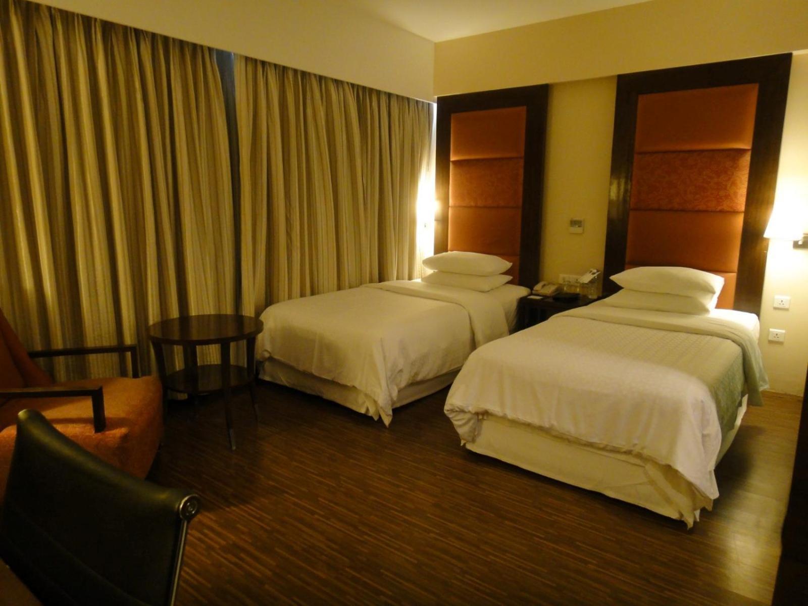 Four Points By Sheraton Ahmedabad Ngoại thất bức ảnh