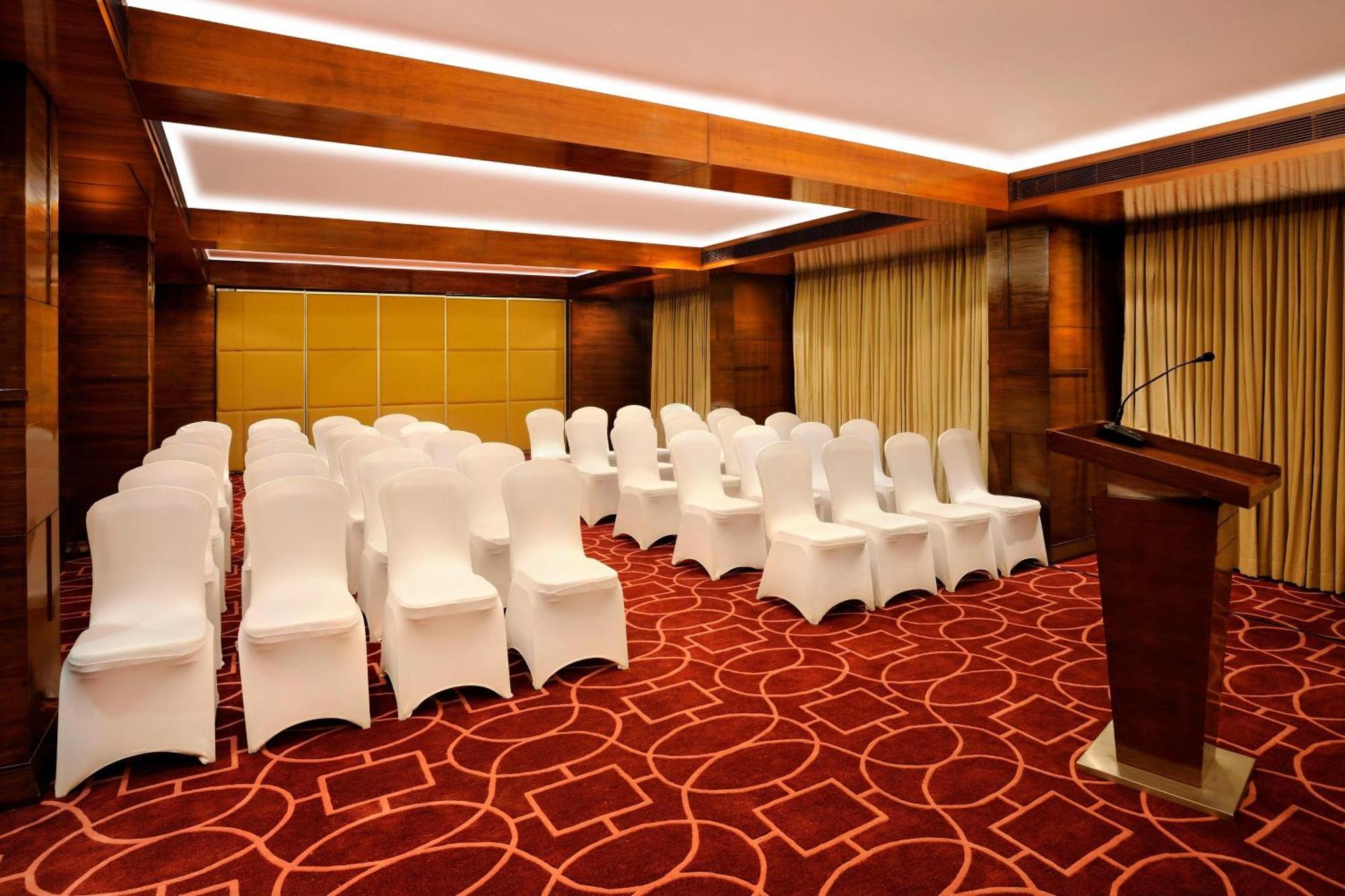 Four Points By Sheraton Ahmedabad Ngoại thất bức ảnh