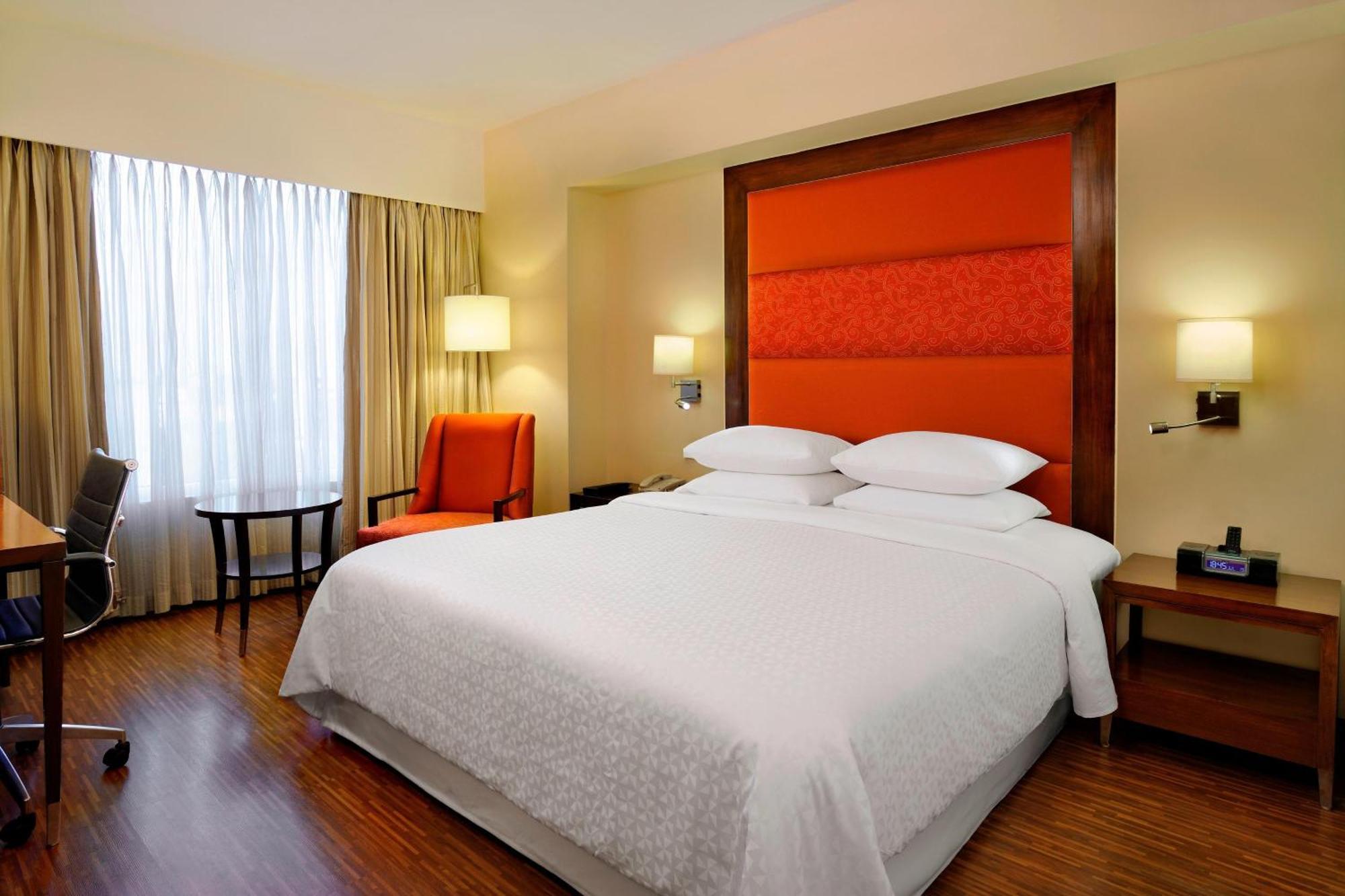 Four Points By Sheraton Ahmedabad Ngoại thất bức ảnh