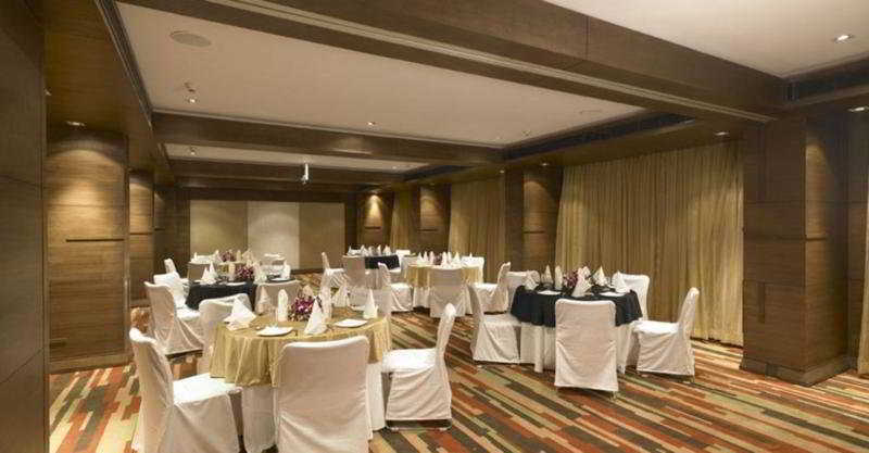 Four Points By Sheraton Ahmedabad Ngoại thất bức ảnh